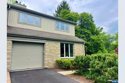 610 Glasmere Road, Mahwah, NJ 07430 - Photo 1