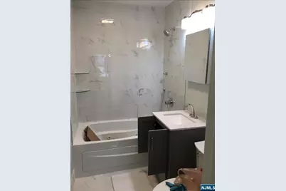 235 Lawrence Avenue, Hasbrouck Heights, NJ 07604 - Photo 5