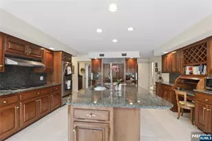 9 Toboggan Ridge Rd, Saddle River, NJ 07458 - Photo 31