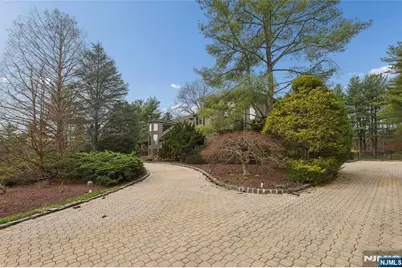 9 Toboggan Ridge Road, Saddle River, NJ 07458 - Photo 5