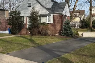 103 Glenbrook Pkwy, Englewood, NJ 07631 - Photo 1