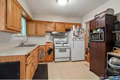 103 Glenbrook Parkway, Englewood, NJ 07631 - Photo 7