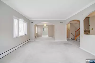 31 Collins Avenue, Closter, NJ 07624 - Photo 3