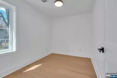 21 Cross Street, Montclair, NJ 07042 - Photo 17