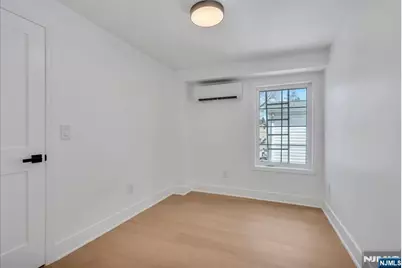 21 Cross Street, Montclair, NJ 07042 - Photo 25