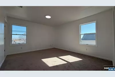 360 Broad Street 2 #2, Carlstadt, NJ 07072 - Photo 7