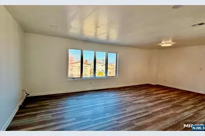360 Broad Street 2 #2, Carlstadt, NJ 07072 - Photo 3