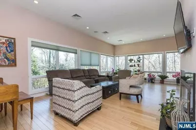 192 Stonehurst Drive, Tenafly, NJ 07670 - Photo 11