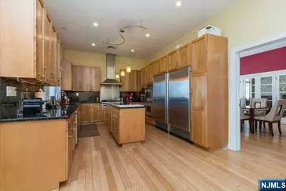192 Stonehurst Drive, Tenafly, NJ 07670 - Photo 7