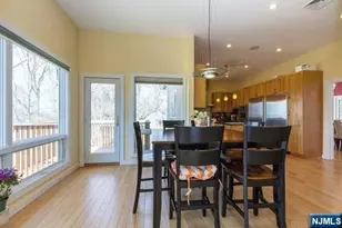 192 Stonehurst Dr, Tenafly, NJ 07670 - Photo 9