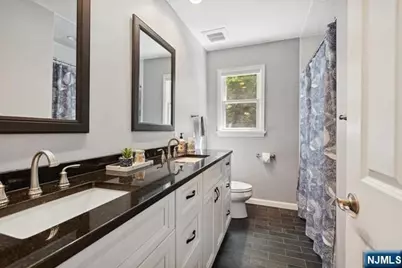 204 Deerfield Lane, Franklin Lakes, NJ 07417 - Photo 19