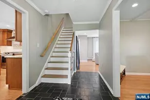 204 Deerfield Ln, Franklin Lakes, NJ 07417 - Photo 3