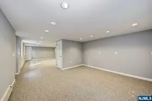 204 Deerfield Ln, Franklin Lakes, NJ 07417 - Photo 25