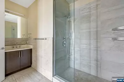 15 Somerset Lane 520 #520, Edgewater, NJ 07020 - Photo 17