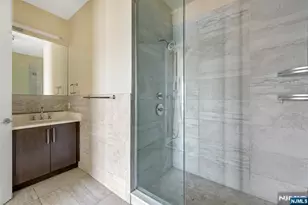 15 Somerset Ln 520, Edgewater, NJ 07020 - Photo 17