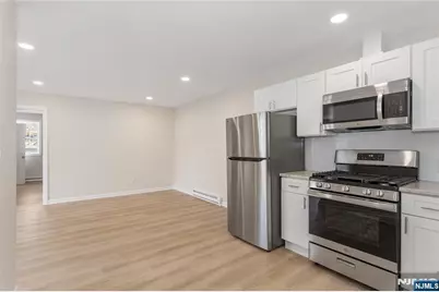 127 Main Street 2A #2A, Bloomingdale, NJ 07403 - Photo 5