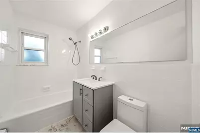 2200 Center Avenue D1 #D1, Fort Lee, NJ 07024 - Photo 11