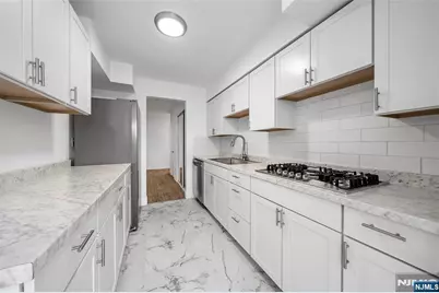 2200 Center Avenue D1 #D1, Fort Lee, NJ 07024 - Photo 7