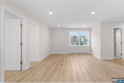 127 Main Street 2B #2B, Bloomingdale, NJ 07403 - Photo 3