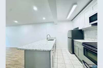 333 Grand Avenue 2L #2L, Palisades Park, NJ 07650 - Photo 7