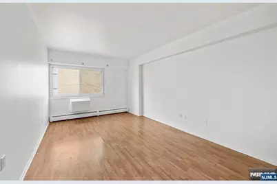 333 Grand Avenue 2L #2L, Palisades Park, NJ 07650 - Photo 11