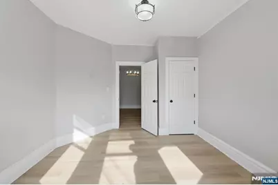 301 Ellis Avenue, Irvington, NJ 07111 - Photo 5