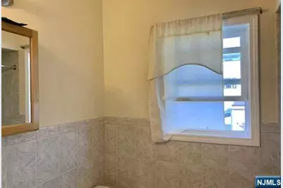 324 Sussex Street 2F #2F, Harrison, NJ 07029 - Photo 9