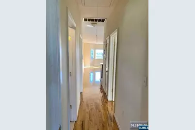 324 Sussex Street 2F #2F, Harrison, NJ 07029 - Photo 5