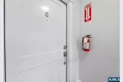 389 Spring Avenue C #C, Ridgewood, NJ 07450 - Photo 5