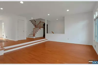 20 Lakeview Drive, Old Tappan, NJ 07675 - Photo 9