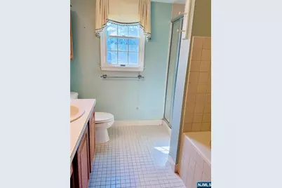 70 W Boulder Run Road 203 #203, Paterson, NJ 07501 - Photo 5