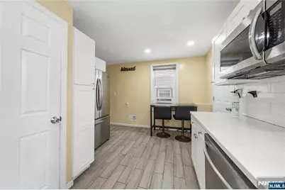 75 Winans Avenue, Newark, NJ 07108 - Photo 7