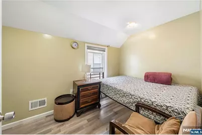 75 Winans Avenue, Newark, NJ 07108 - Photo 11