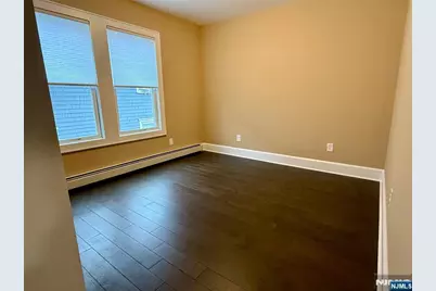 59 Laurel Avenue Right Side #Right side, Kearny, NJ 07032 - Photo 9