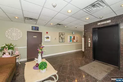 375 Rifle Camp Road 403 #403, Woodland Park, NJ 07424 - Photo 9