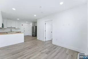 95 Shepherds Ln B302, Totowa, NJ 07512 - Photo 5