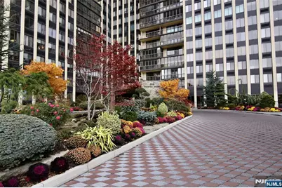 300 Winston Drive 106 #106, Cliffside Park, NJ 07010 - Photo 25