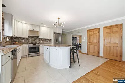 16 Arlington Boulevard, North Arlington, NJ 07031 - Photo 9