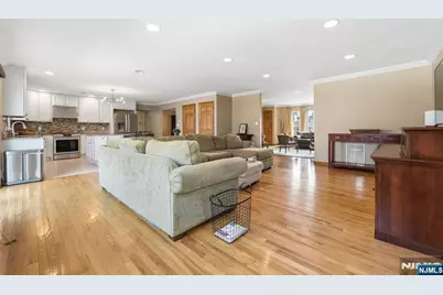 16 Arlington Boulevard, North Arlington, NJ 07031 - Photo 11