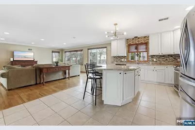 16 Arlington Boulevard, North Arlington, NJ 07031 - Photo 7