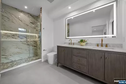 74 Liberty Place 1st Floor #1st Floor, Palisades Park, NJ 07650 - Photo 17