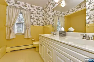 19 Aldbury Dr, Upper Saddle River, NJ 07458 - Photo 19