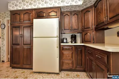 19 Aldbury Drive, Upper Saddle River, NJ 07458 - Photo 9