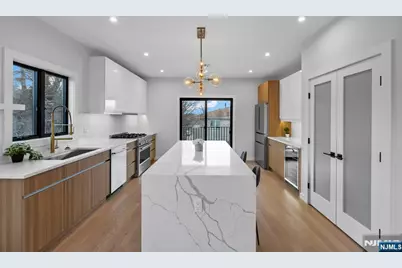 74 Liberty Place 2nd Floor #2nd Floor, Palisades Park, NJ 07650 - Photo 9