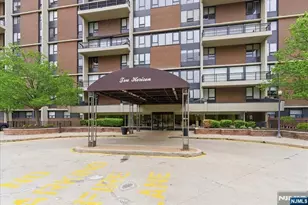 2 Horizon Road 1214, Fort Lee, NJ 07024 - Photo 19