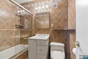 2 Horizon Road 1214, Fort Lee, NJ 07024 - Photo 19