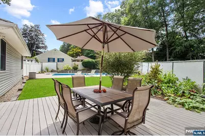 180 Rafkind Road, Bloomingdale, NJ 07403 - Photo 27