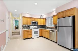 180 Rafkind Rd, Bloomingdale, NJ 07403 - Photo 11