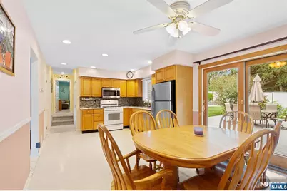 180 Rafkind Road, Bloomingdale, NJ 07403 - Photo 9