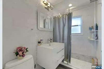 2 Carlen Court, Fairview, NJ 07022 - Photo 9